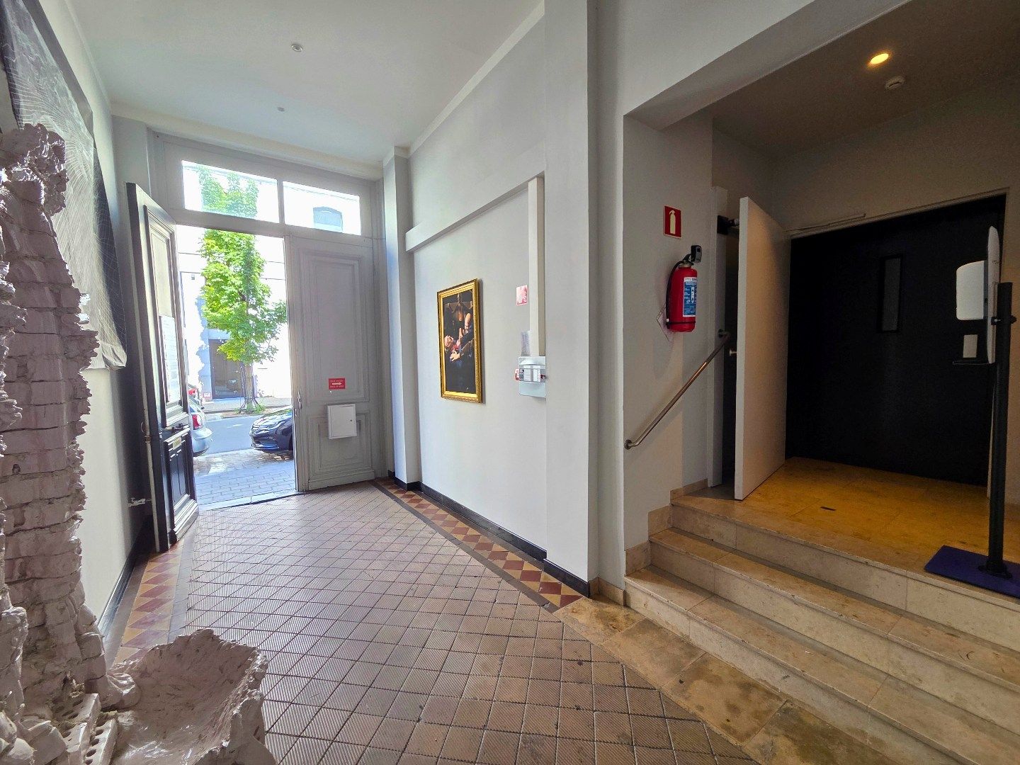 Kantoorruimte nabij de rechtbank van 325 m² foto 4