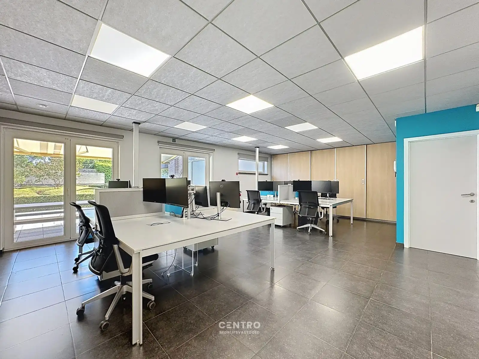 Prachtig afgewerkte kantoorruimte op interessante ligging! foto 19