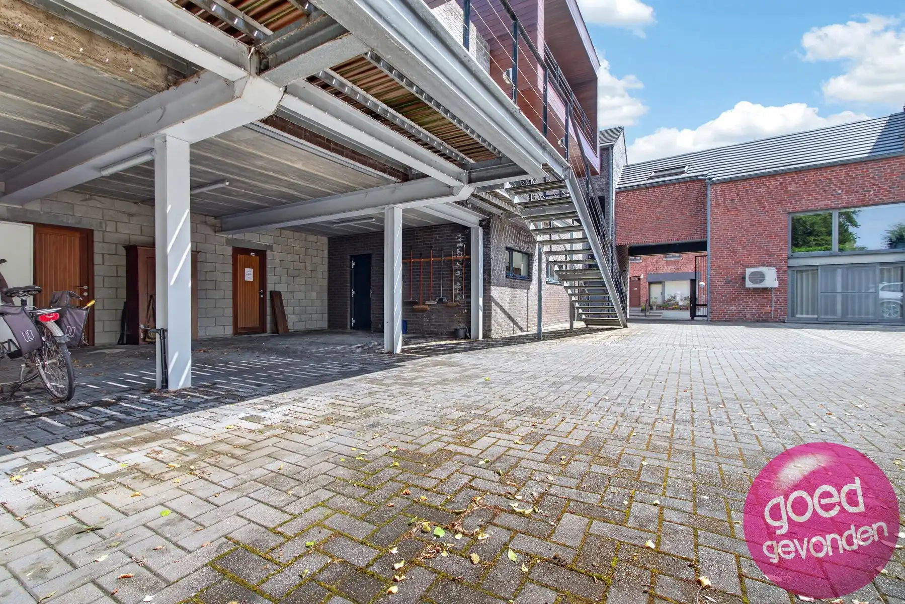 HANDEL-KANTOOR 140 M² - INSTAPKLAAR - PARKING  foto 21