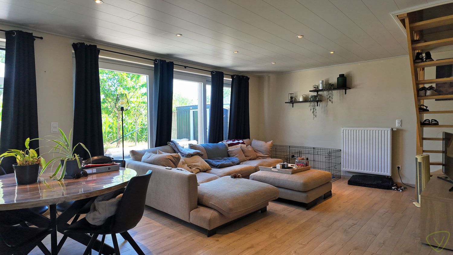 Charmant gerenoveerde woning gelegen te Adegem! foto 3