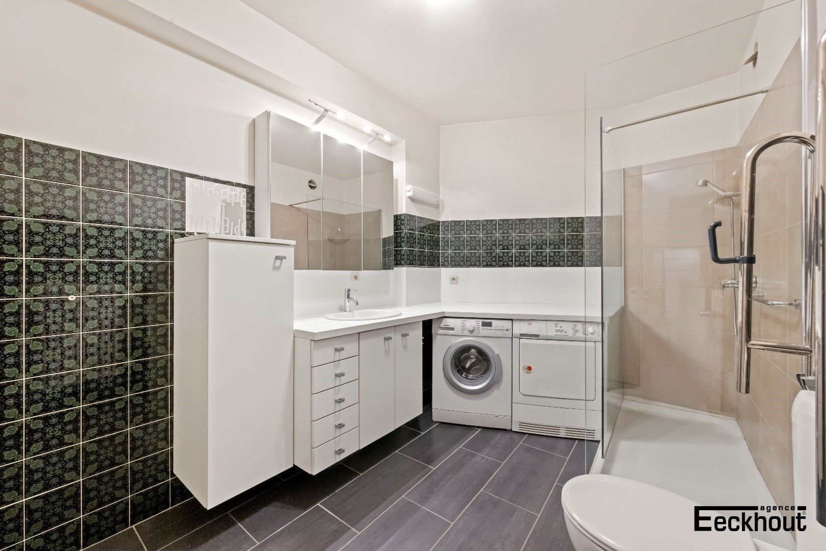 Ruim appartement met zijdelings parkzicht foto 11
