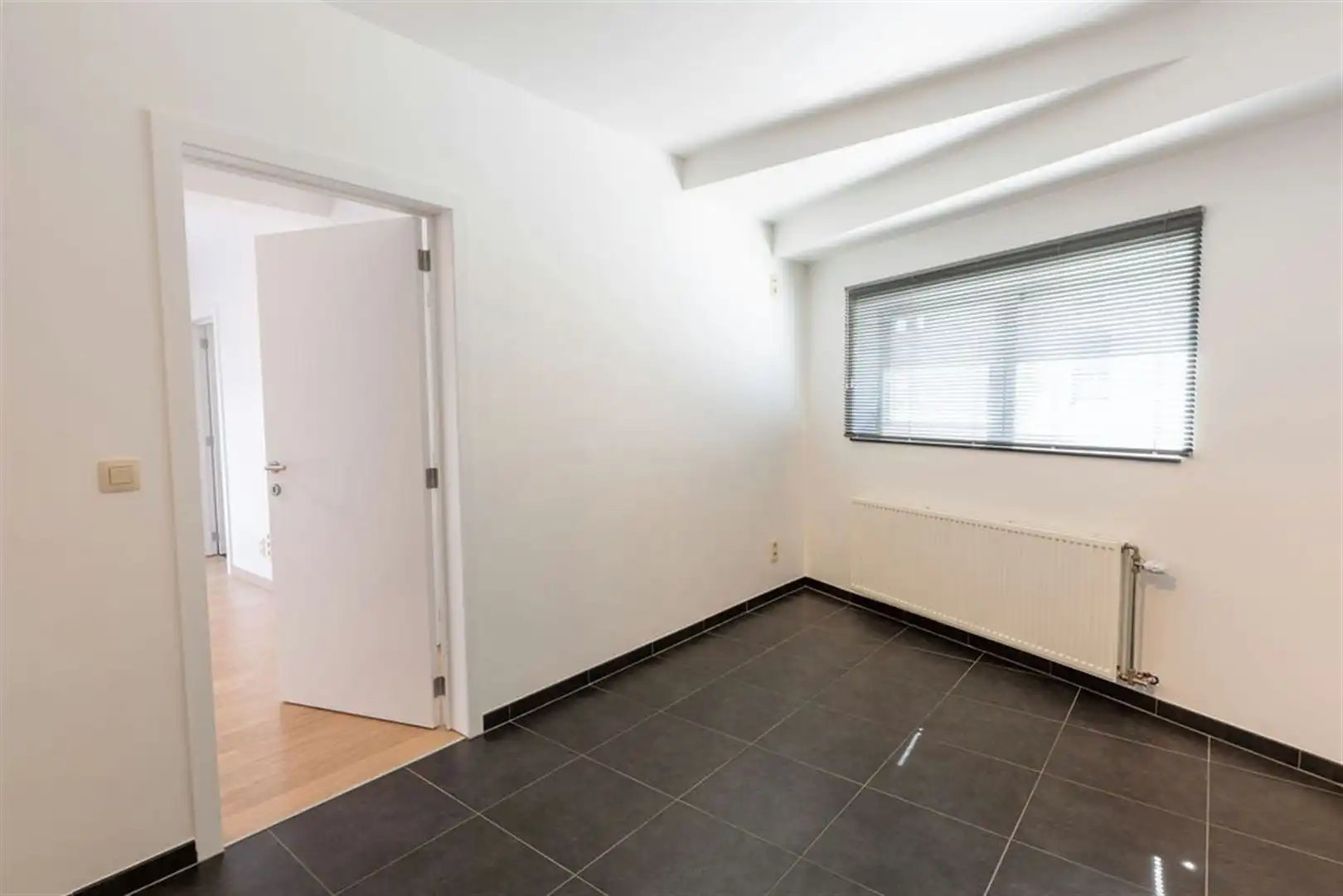 Gelijkvloers appartement met garage in Nederename foto 6