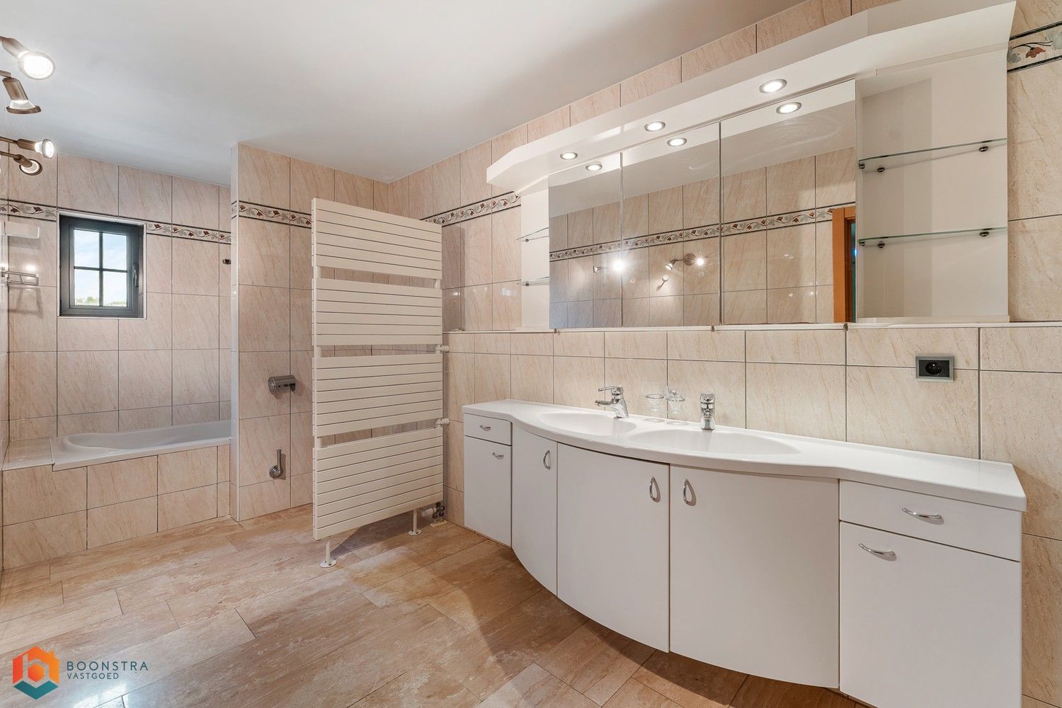 Ruime duplex met 4 slaapkamers regio Grasheide foto 12