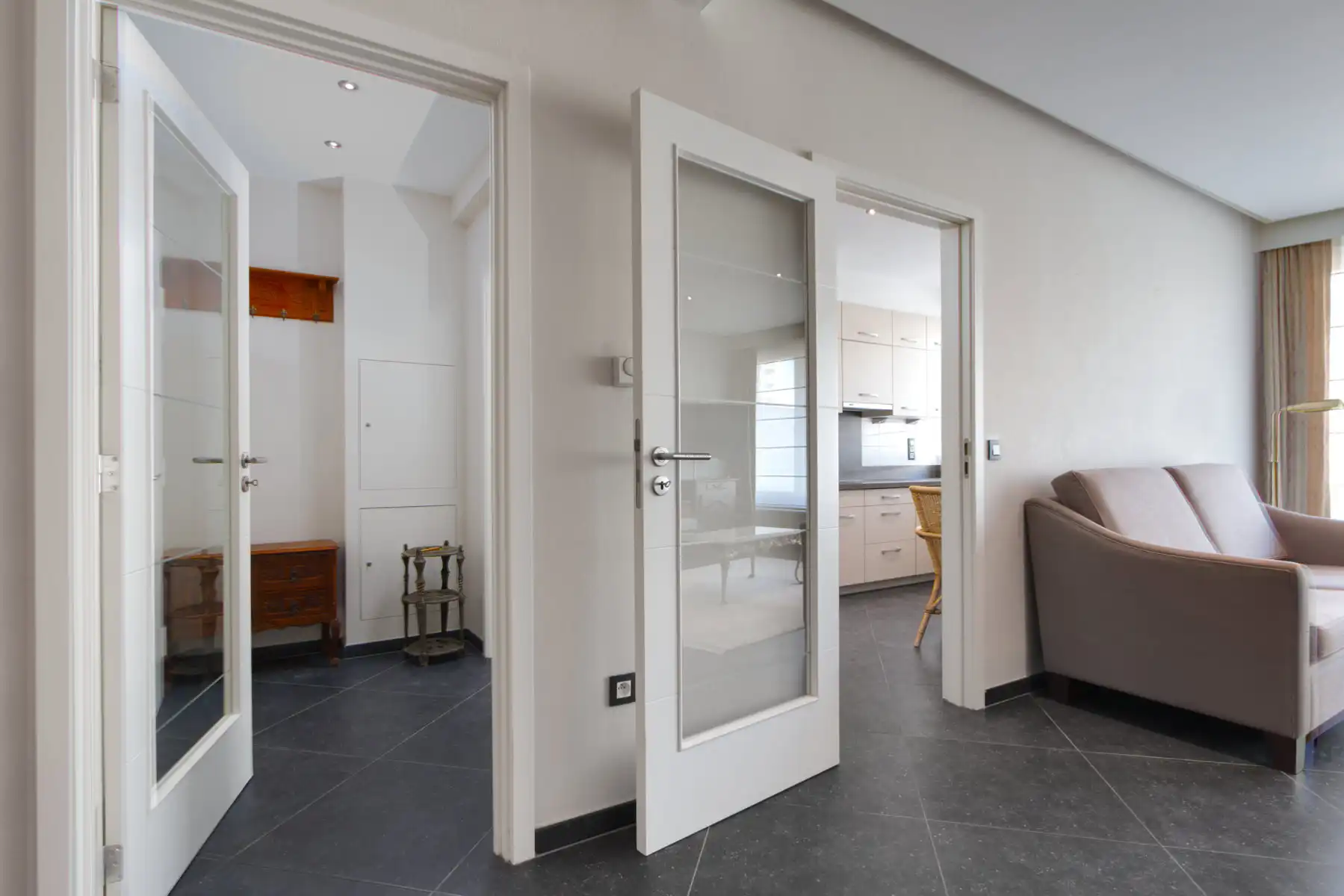 APP - 2 tot 3 SLK - 2 TERRASSEN - GARAGEBOX - KELDER - LIFT foto 8