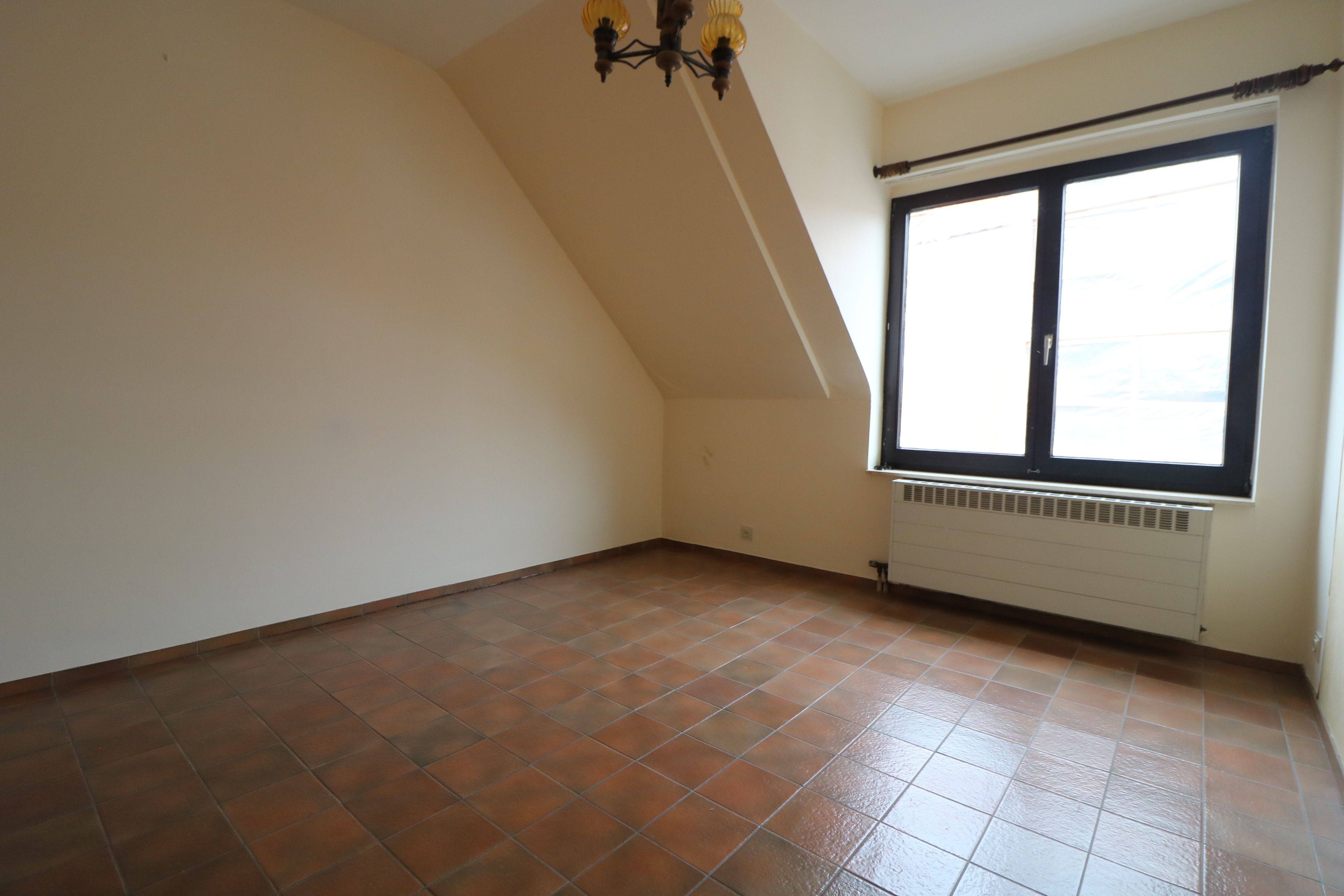 Lichtrijk 3-slaapkamerappartement met garage vlakbij het centrum van Blankenberge. foto 7