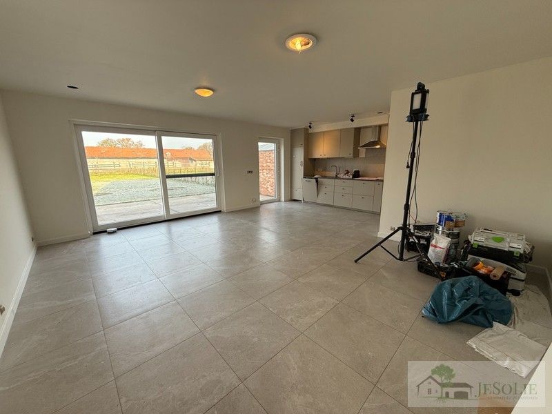 Ruime, energiezuinige nieuwbouwwoning - TE HUUR - 4 kamers foto 4