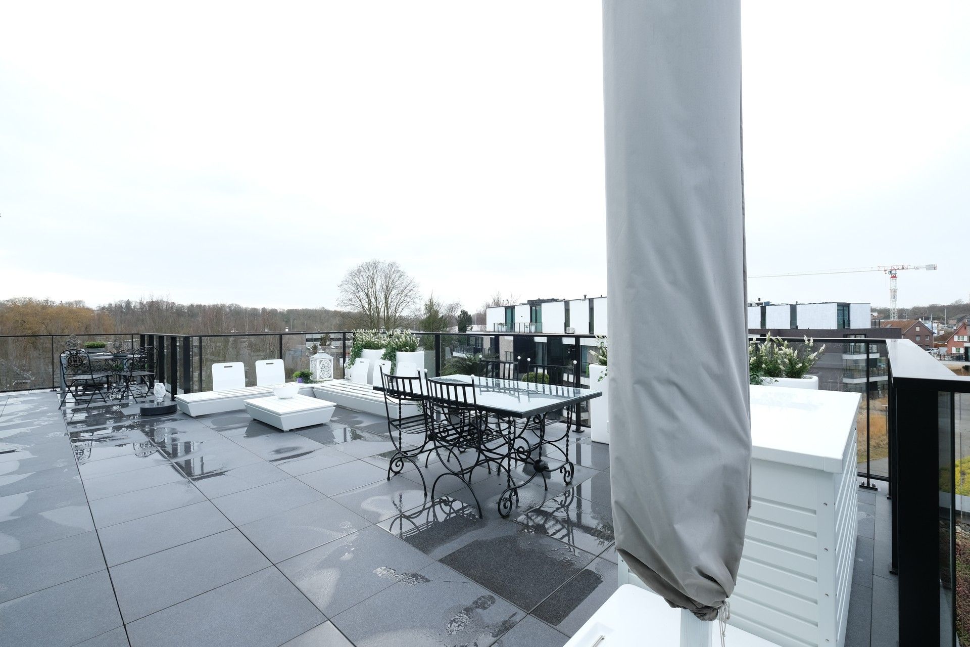 RECENT PENTHOUSE 150M² MET 2 SLP EN RUIM TERRAS VAN 80 m² NABIJ CENTRUM. foto 26