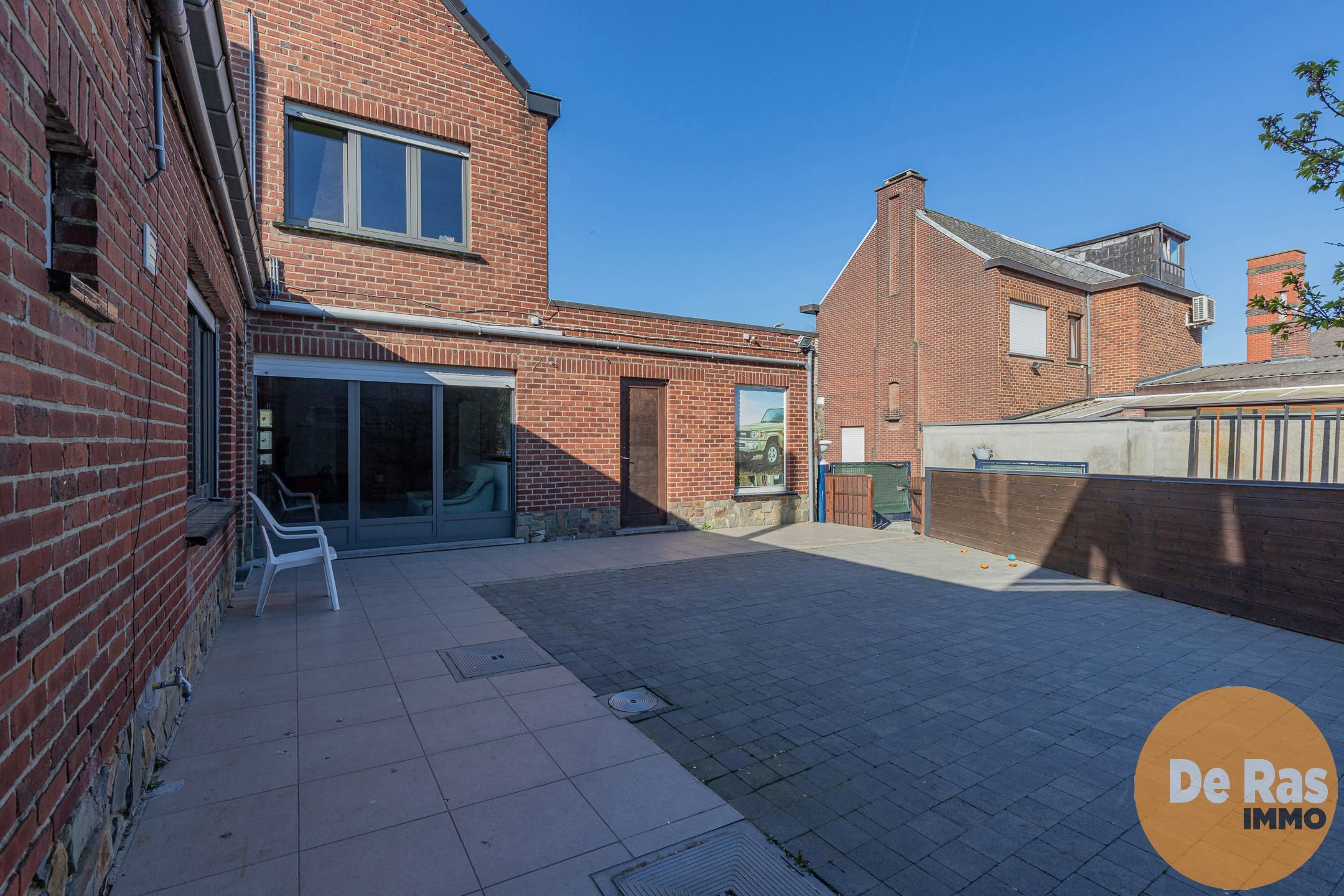 BURST- Vergunde loods (400m²) met woning op centrale locatie foto 16