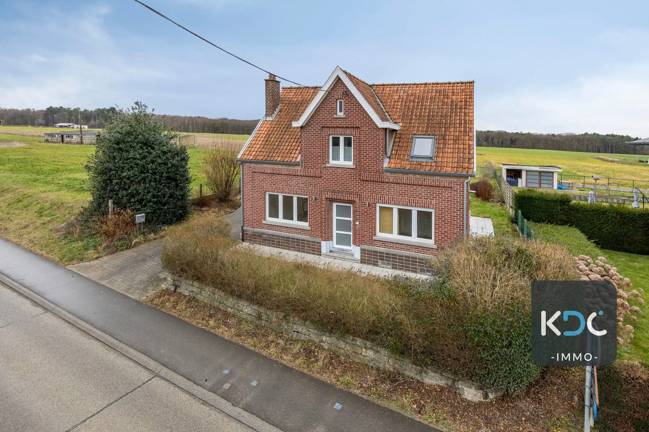 Hoofdfoto van de publicatie: Te koop