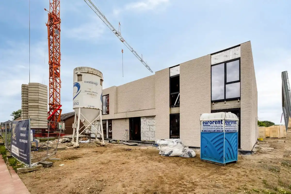03 EXCLUSIEF GELIJKVLOERS NIEUWBOUWAPPARTEMENT MET 2 SLPK’S EN RUIME TUIN IN LINKHOUT foto 4
