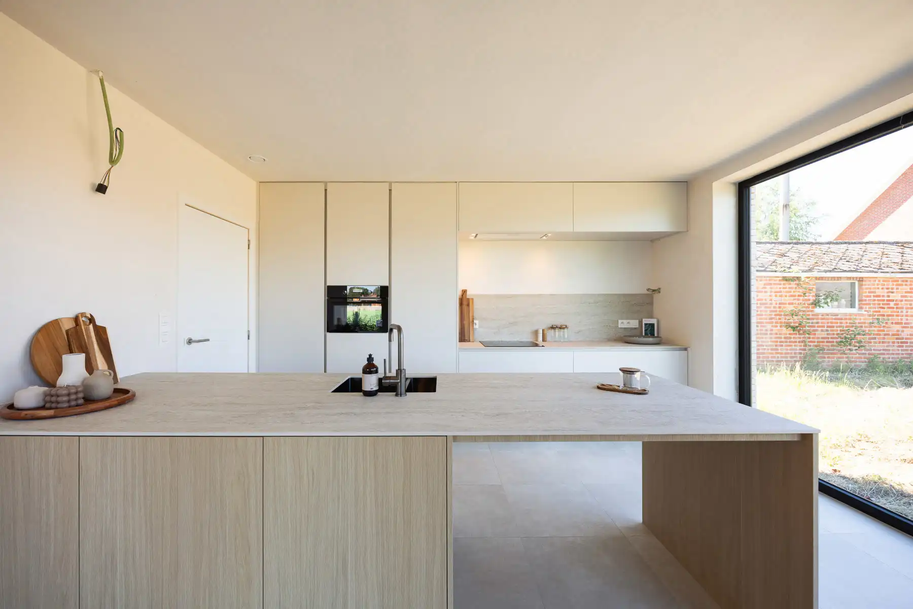 Prachtige nieuwbouwwoning met top afwerking foto 7