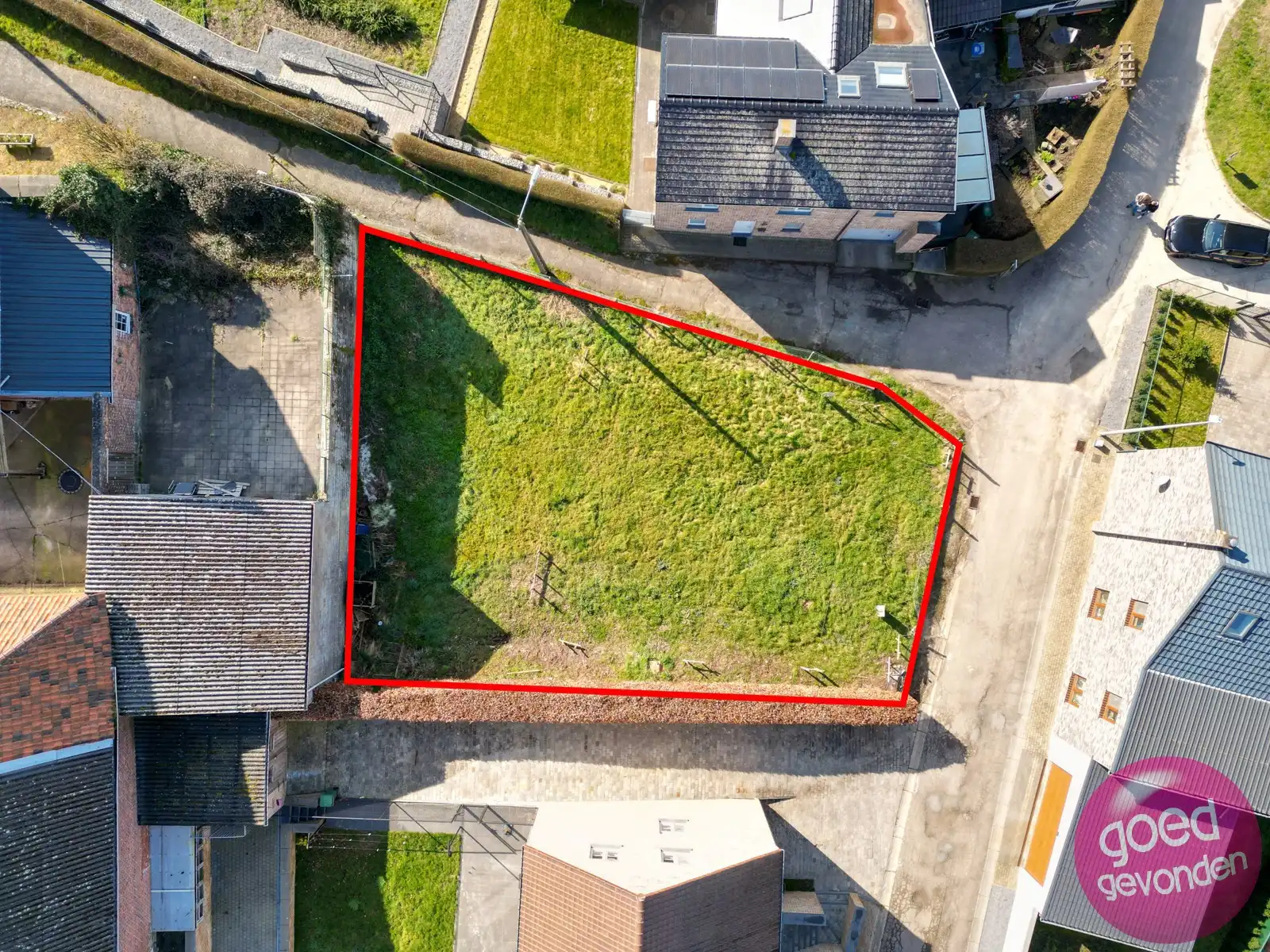 BOUWGROND OPEN BEBOUWING met vergunde plannen foto 4