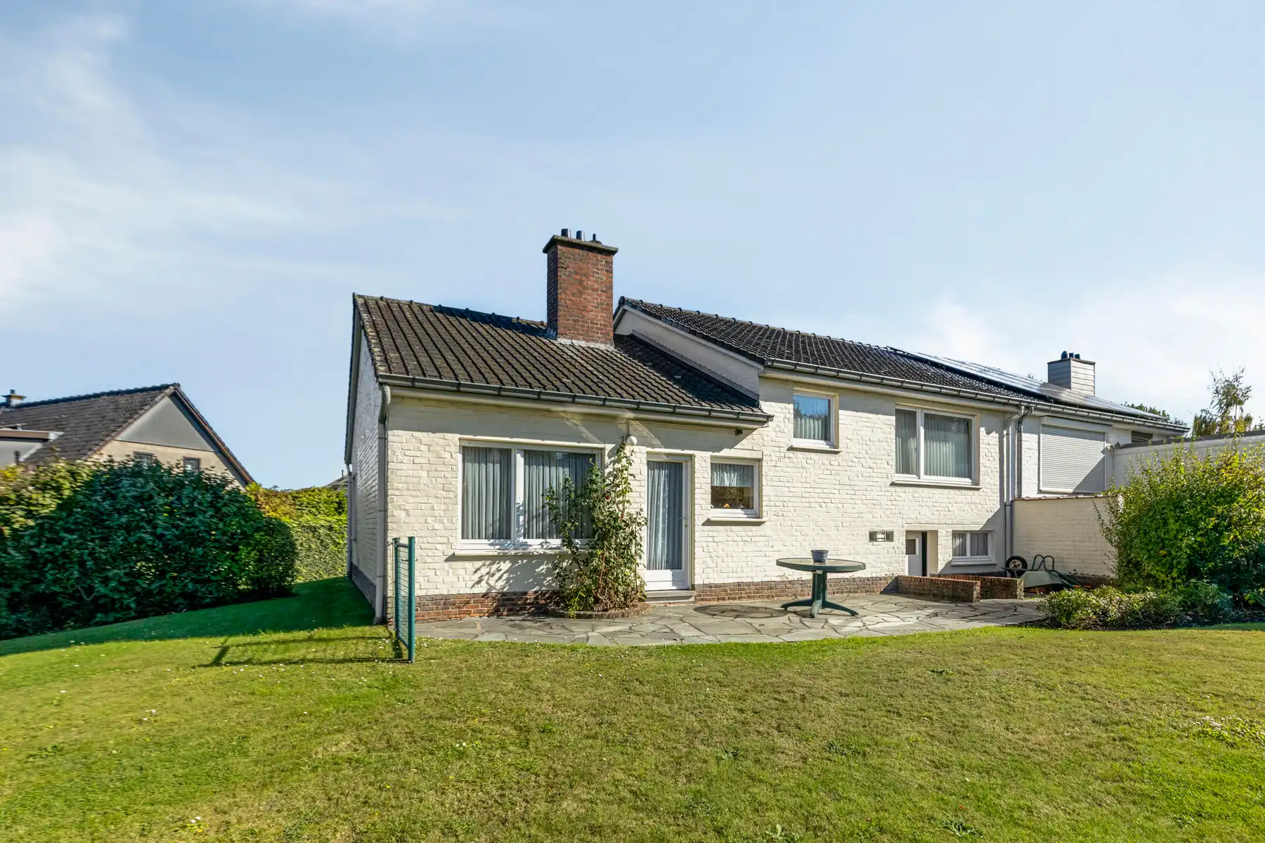 Charmante woning met mooie tuin, 3 slaapkamers en garage foto 24
