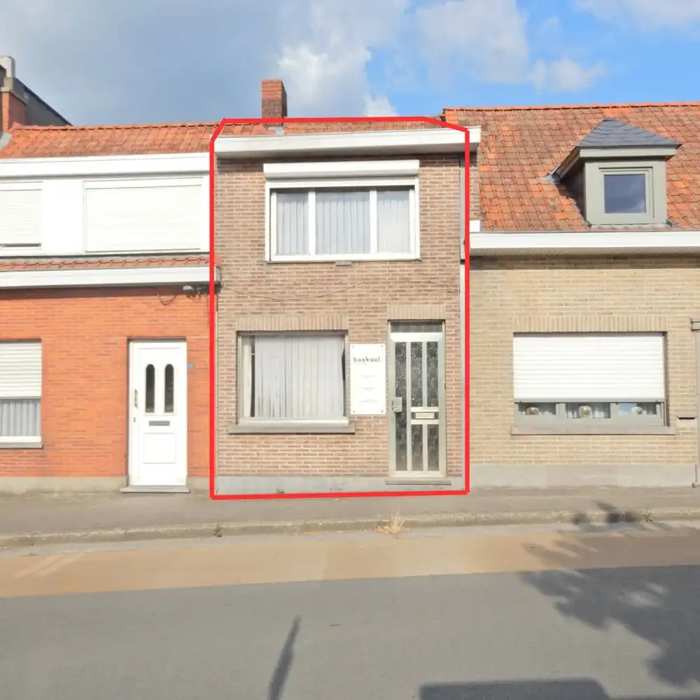 Hoofdfoto van de publicatie: Te renoveren woning te Tielt.