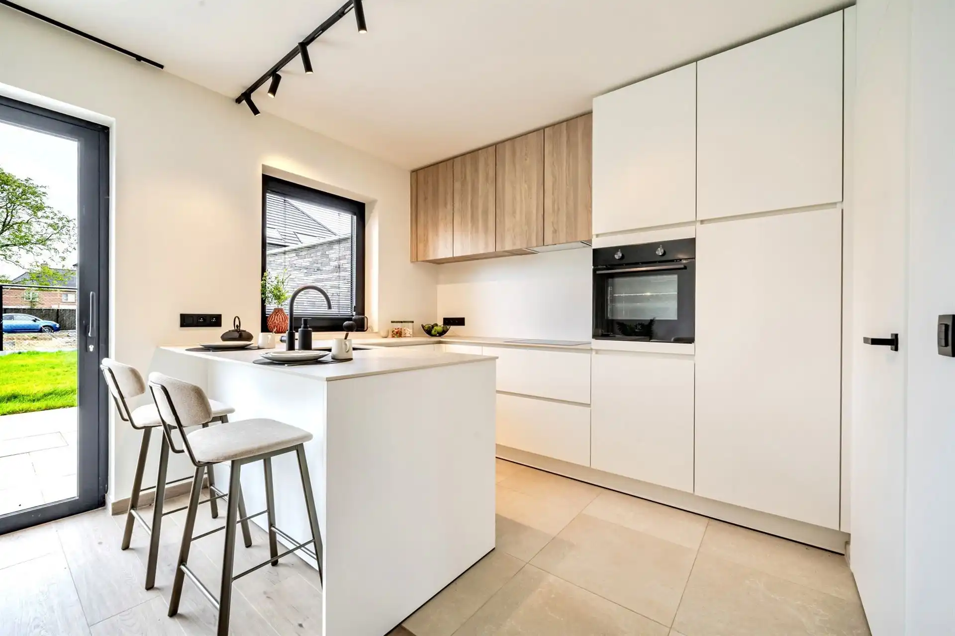Kwalitatieve nieuwbouwwoning met tuin, carport en 3 slaapkamers. foto 6
