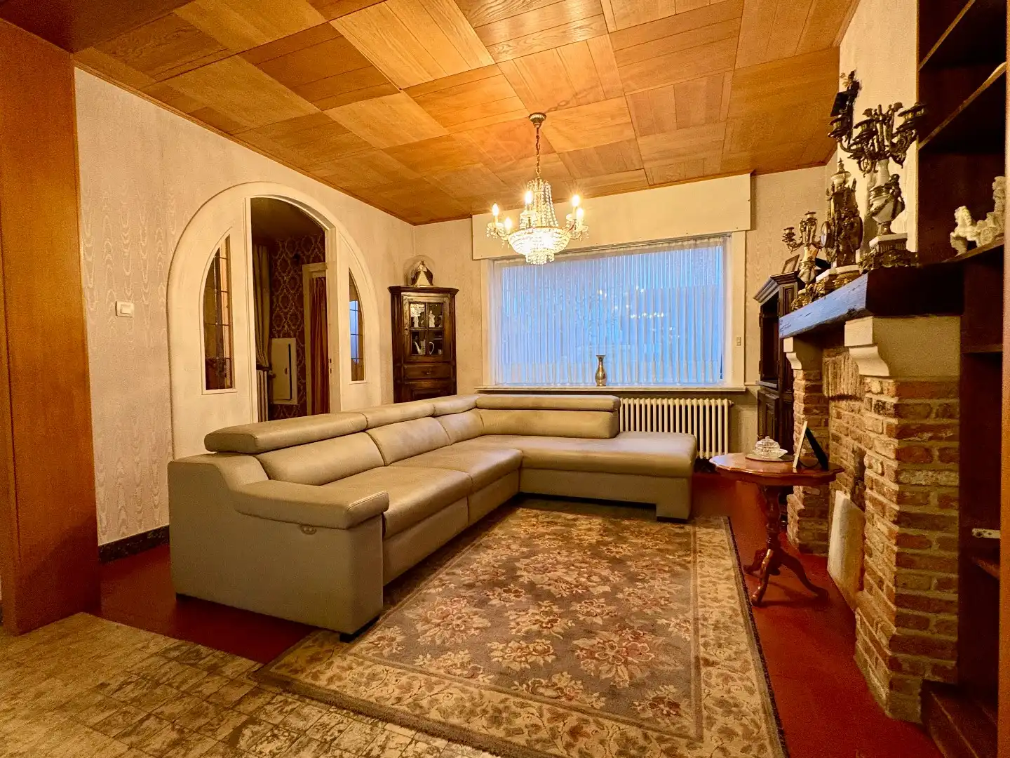 Alleenstaande woning te koop in Kuurne met ruime tuin, 3 slaapkamers en een topligging.  foto 3