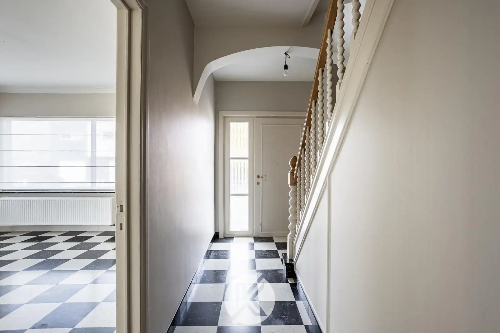 Instapklare woning met verrassend ruime indeling foto 3