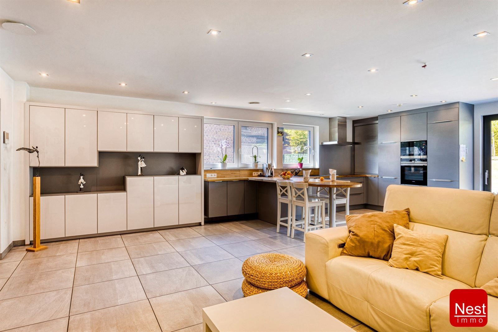 in optie: Zeer ruime woning 5 slaapkamers foto 8