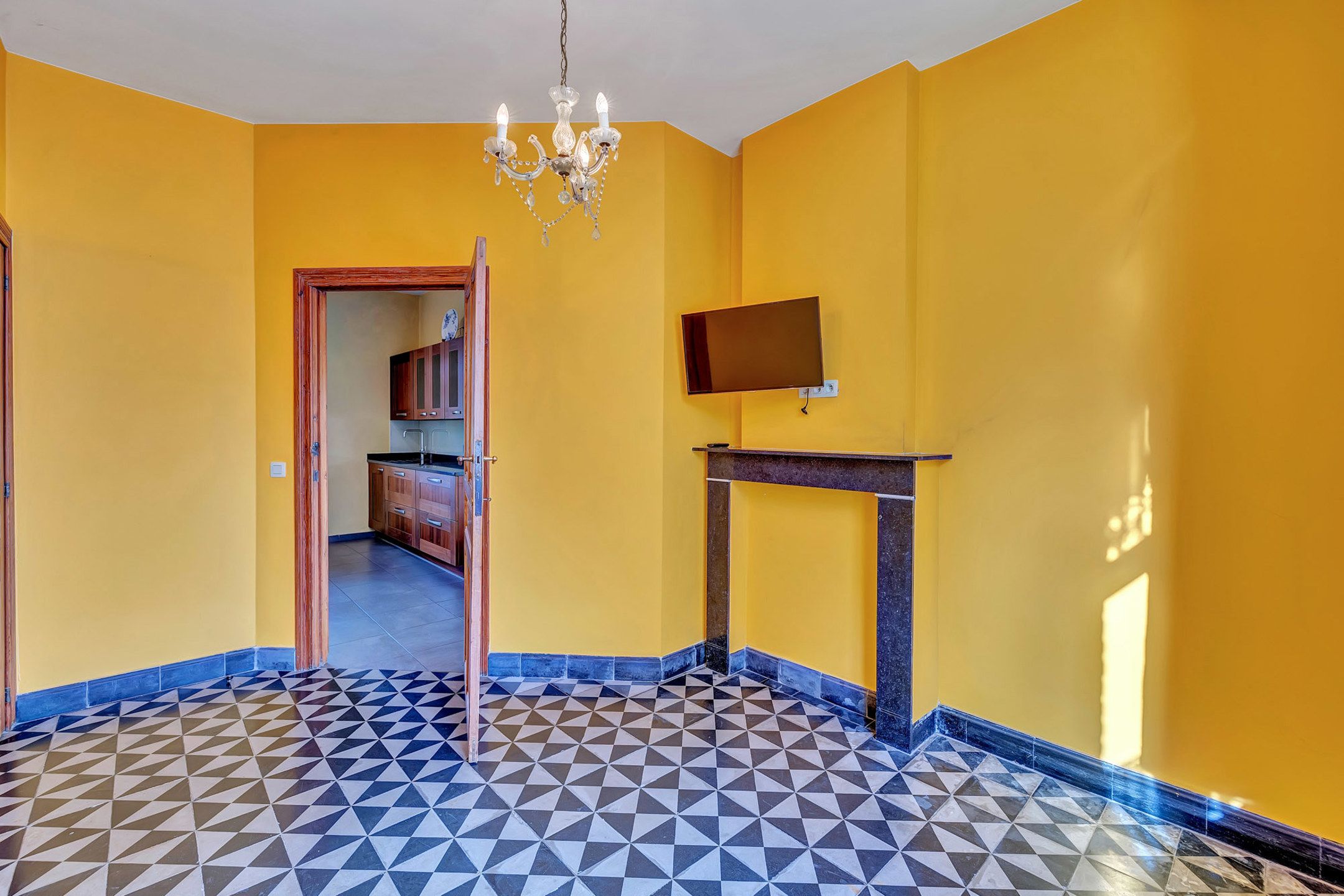 Fantastisch gerenoveerde hoeve met binnenzwembad foto 13