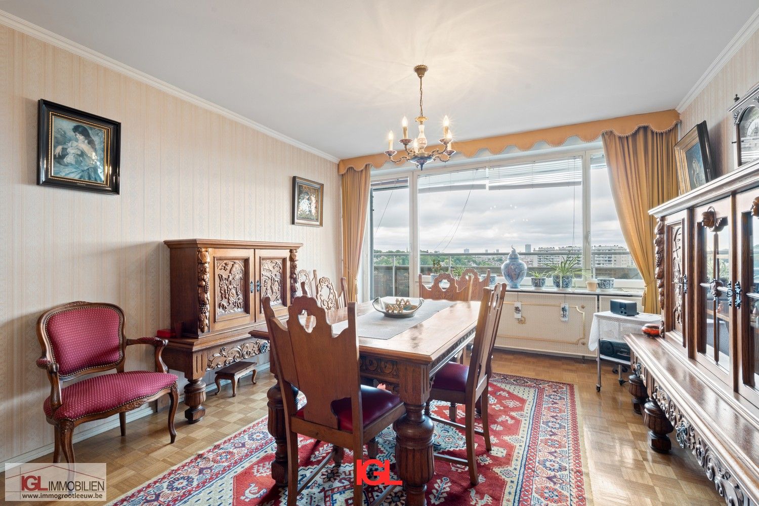 2-slaapkamer appartement te koop met prachtig ver zicht aan de vijvers van Anderlecht foto 3