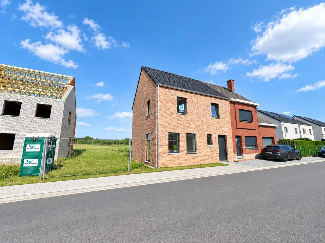 Energiezuinige nieuwbouwwoning te Malderen foto {{pictureIndex}}