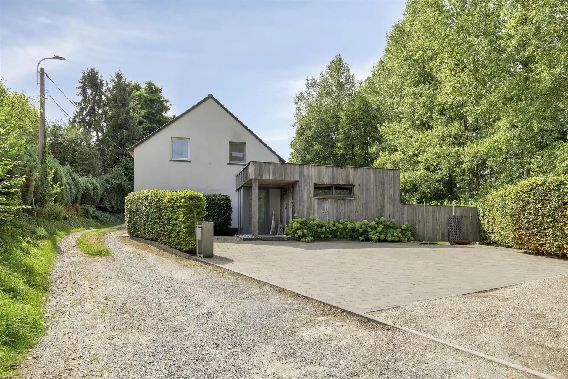 Prachtige woning op een zeer rustige locatie  foto 3
