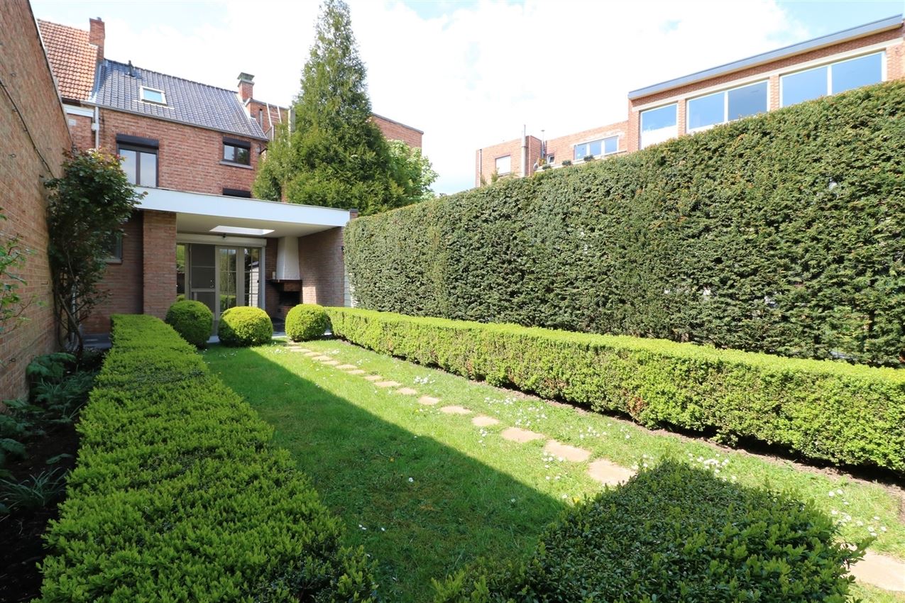 Charmevolle, vernieuwde woning met 3 slps en stadstuin foto 35