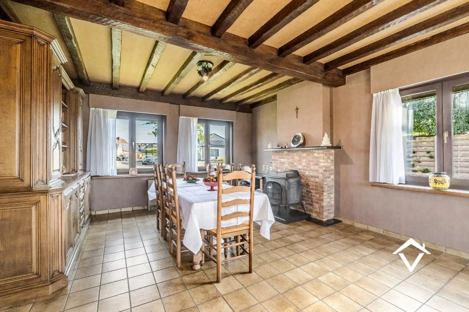 Alleenstaande woning met een rustige ligging te Koekelare foto 5
