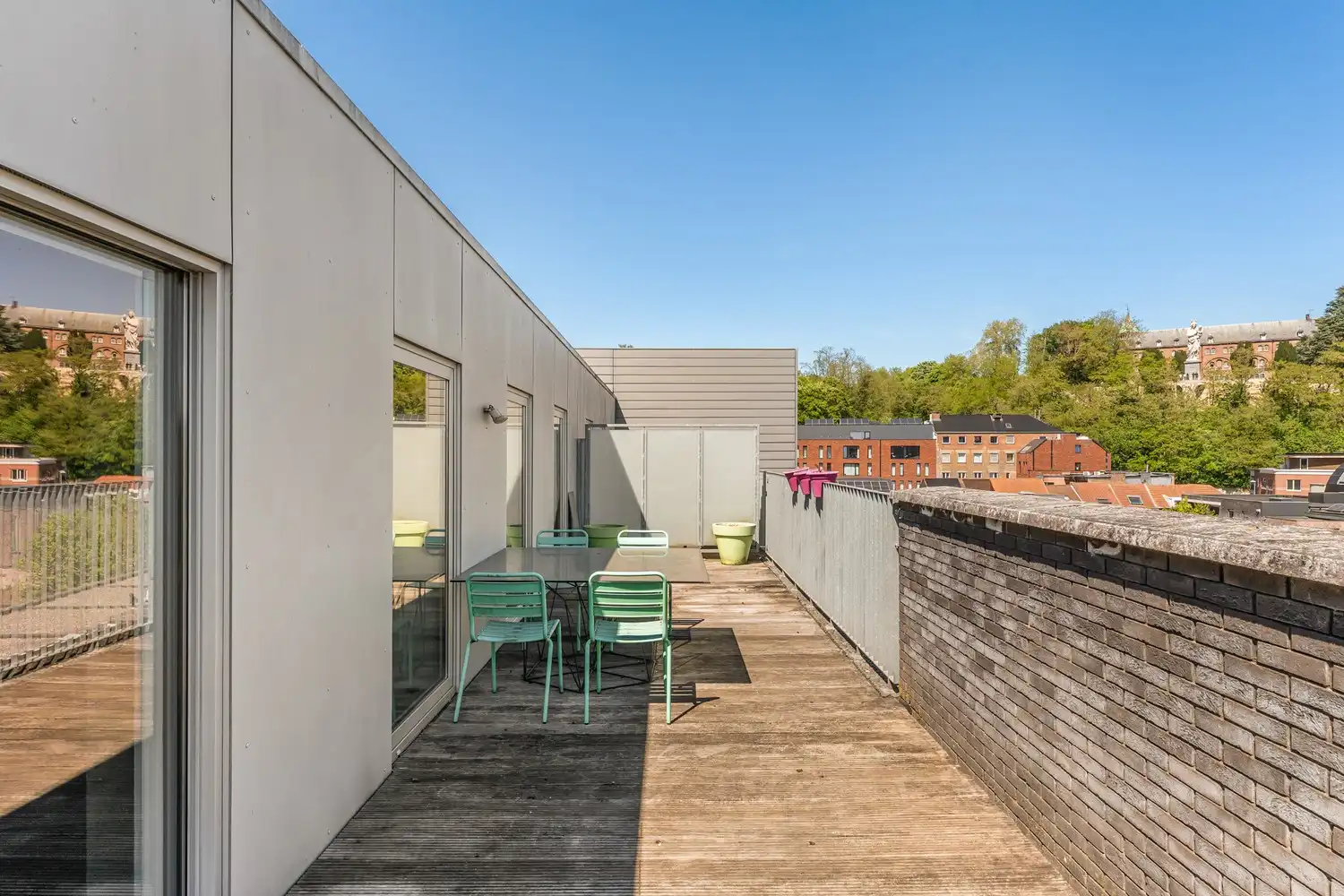 Modern, rustig gelegen en bijzonder ruim appartement met 4 slaapkamers, 2 badkamers en 2 terrassen te centrum Leuven! foto 5