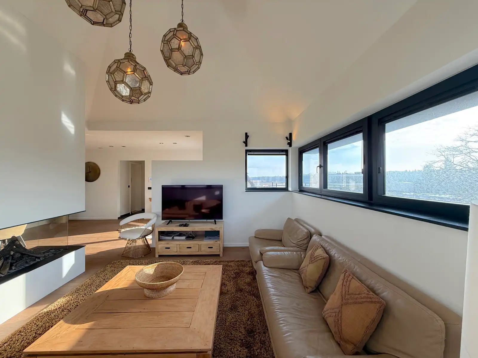 Gemeubeld appartement met 3 slaapkamers, terras en garage foto 8