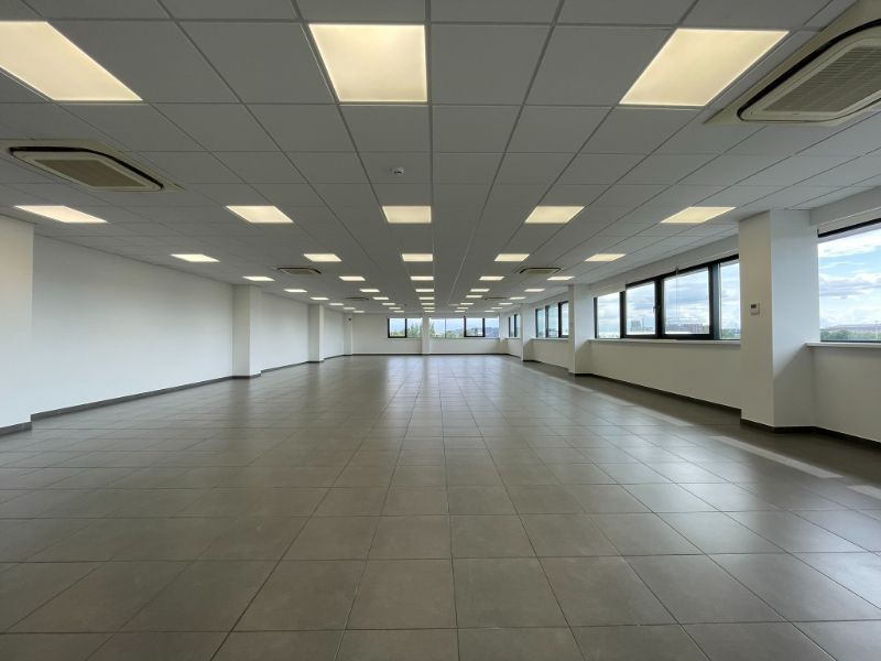 Kantoor van 350m² te huur op goede locatie in Sint-Denijs-Westrem. foto 12