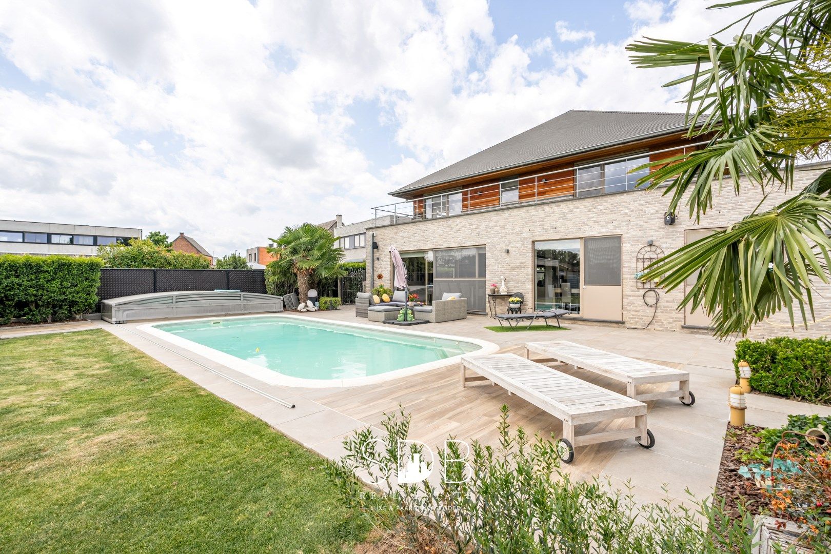 Moderne villa met gezinstuin en zwembad op 1.685m²  foto 26
