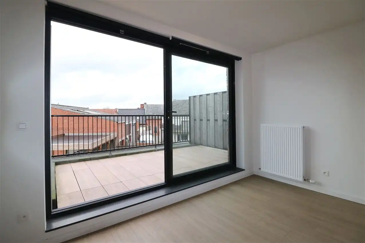 Leuk app.in landelijke stijl met 2 slpk., autostaanplaats en terras foto 5