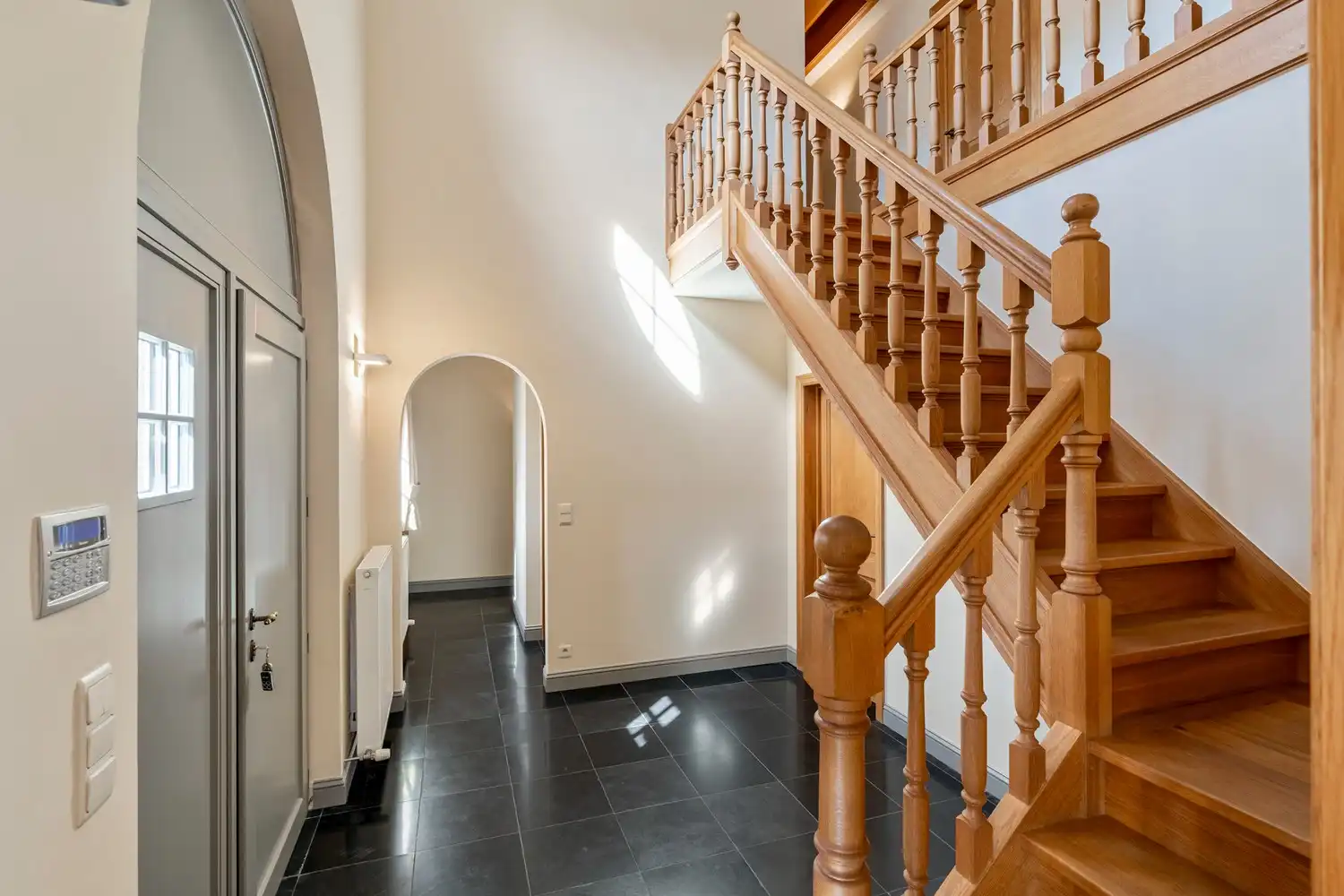 Exclusieve villa met hoogstaande afwerking in een idyllische omgeving foto 15