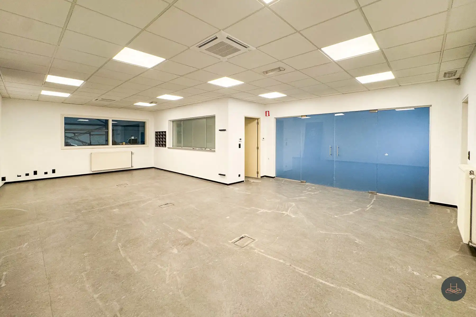 Nieuwbouw KMO-unit met kantoorruimte! foto 9