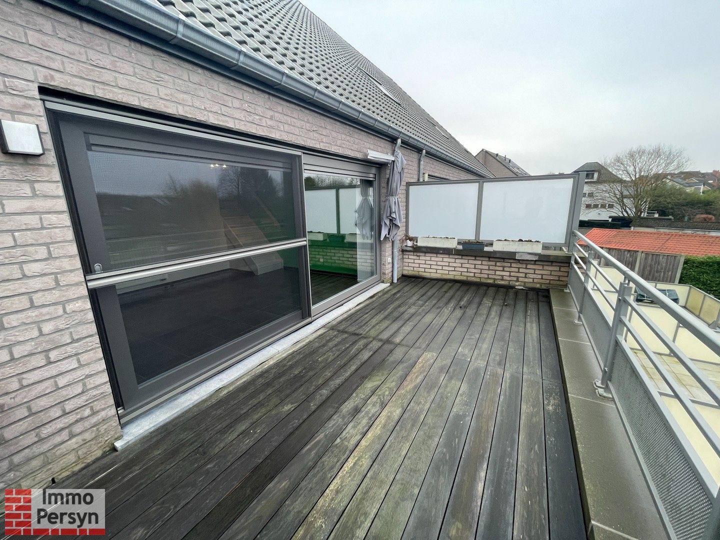 Gezellige duplex met 2 slaapkamers, terras en ondergrondse parking in topligging foto 13