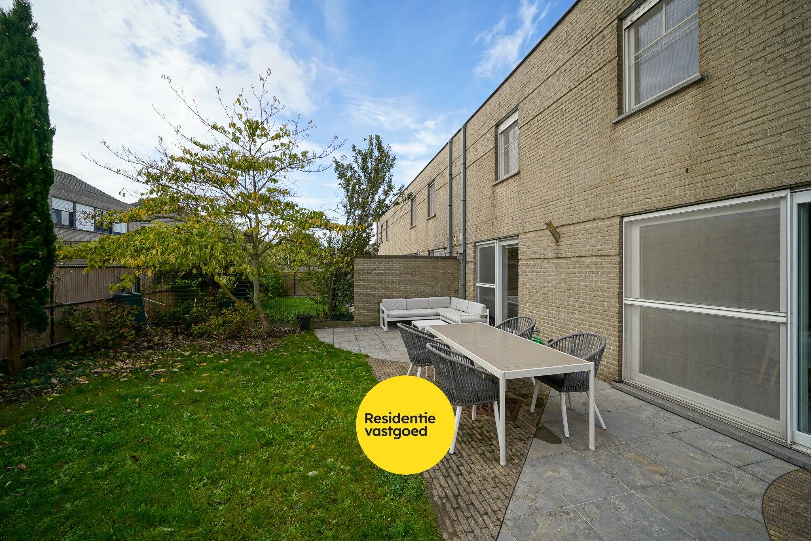 Instapklare halfopen woning met 3 slaapkamers op gunstige locatie te Bredene foto 4