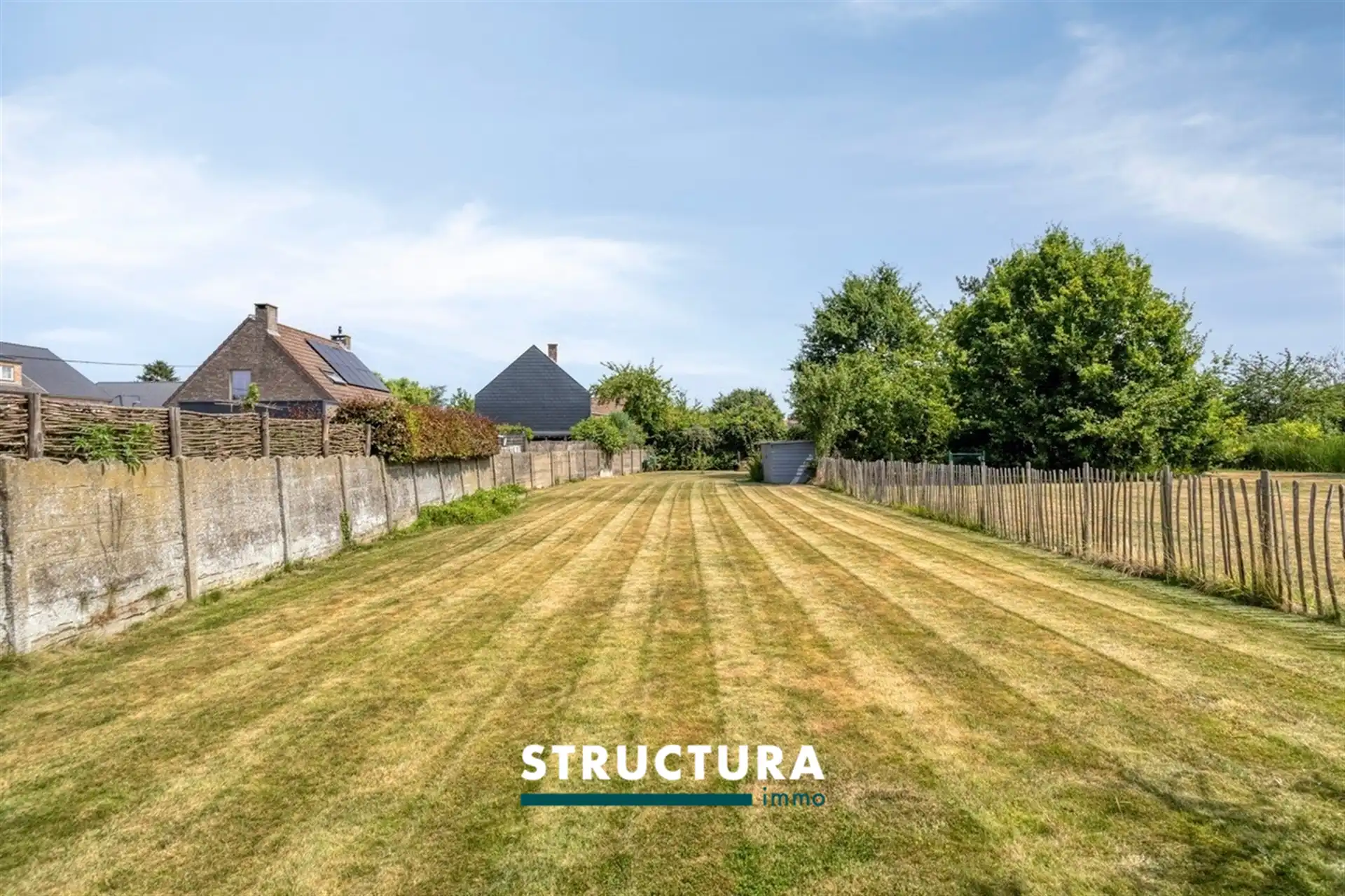 Instapklare gezinswoning met prachtige tuin op 10a34ca in het hart van Peizegem foto 22