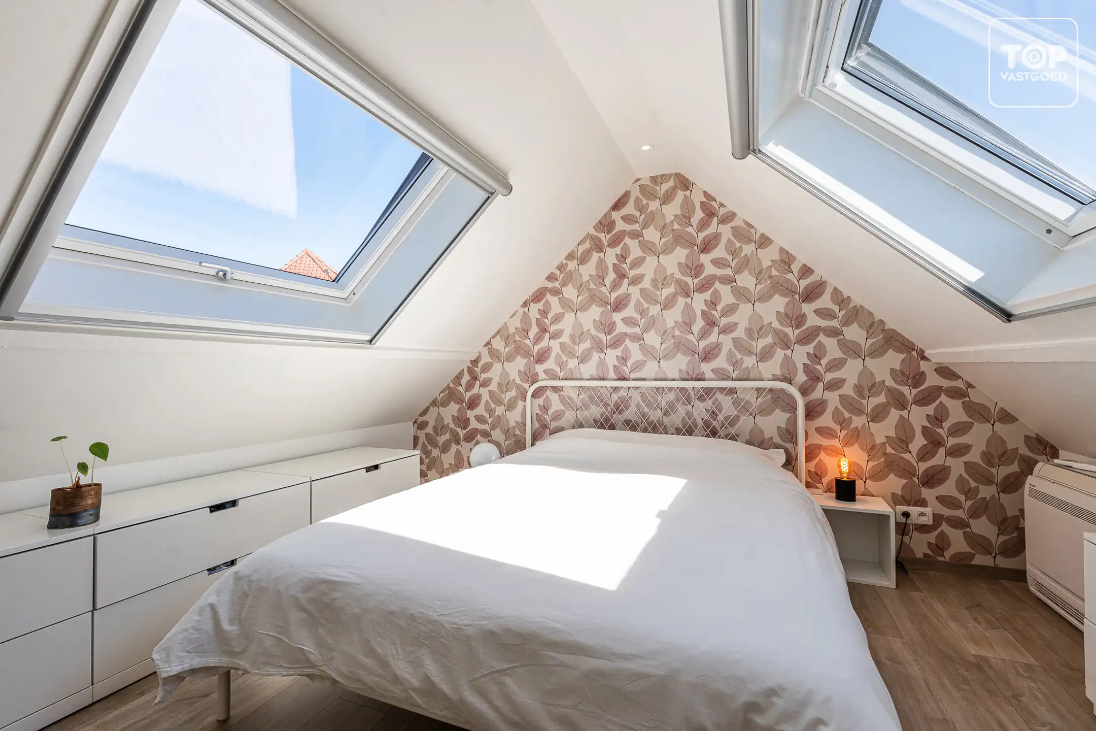 Ideale starterswoning met 2 slaapkamers en dressing. foto 21