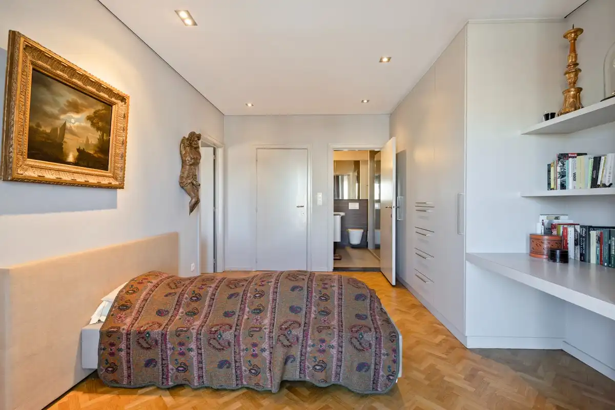 Bijzonder luxueus en groot stadsappartement aan het Zuidpark. foto 12