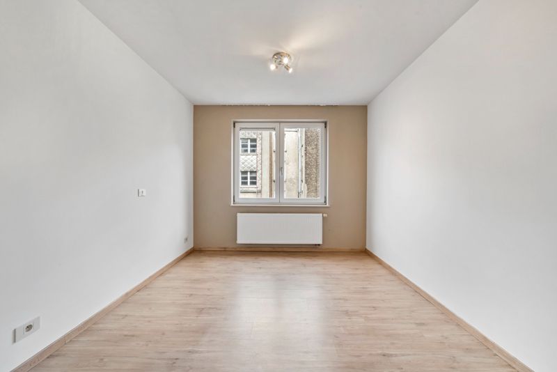 Instapklaar drie slaapkamerappartement met een uitstekende locatie foto 8