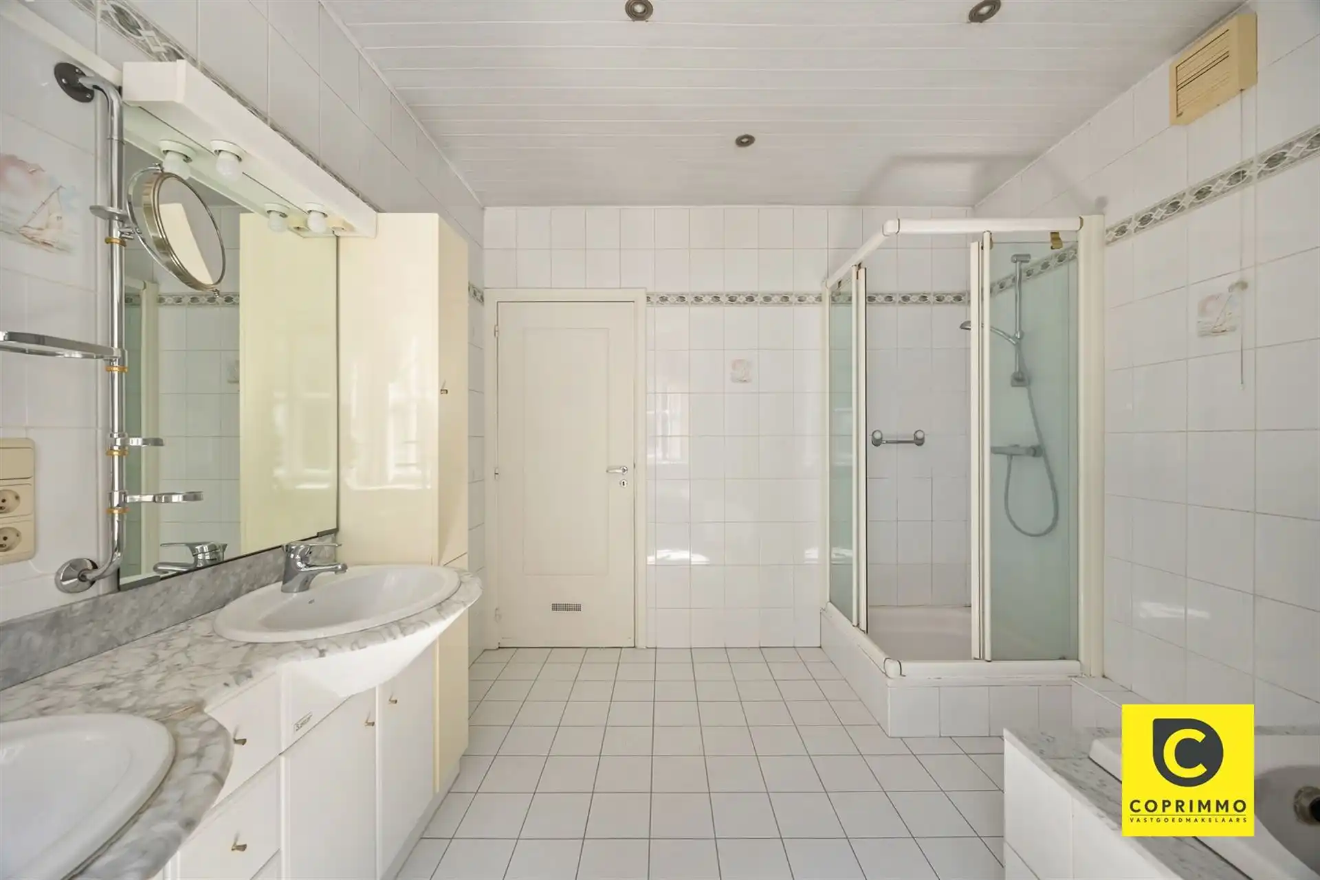 Villa: 4 slk. op een perceel 660 m²  (zuid) foto 19