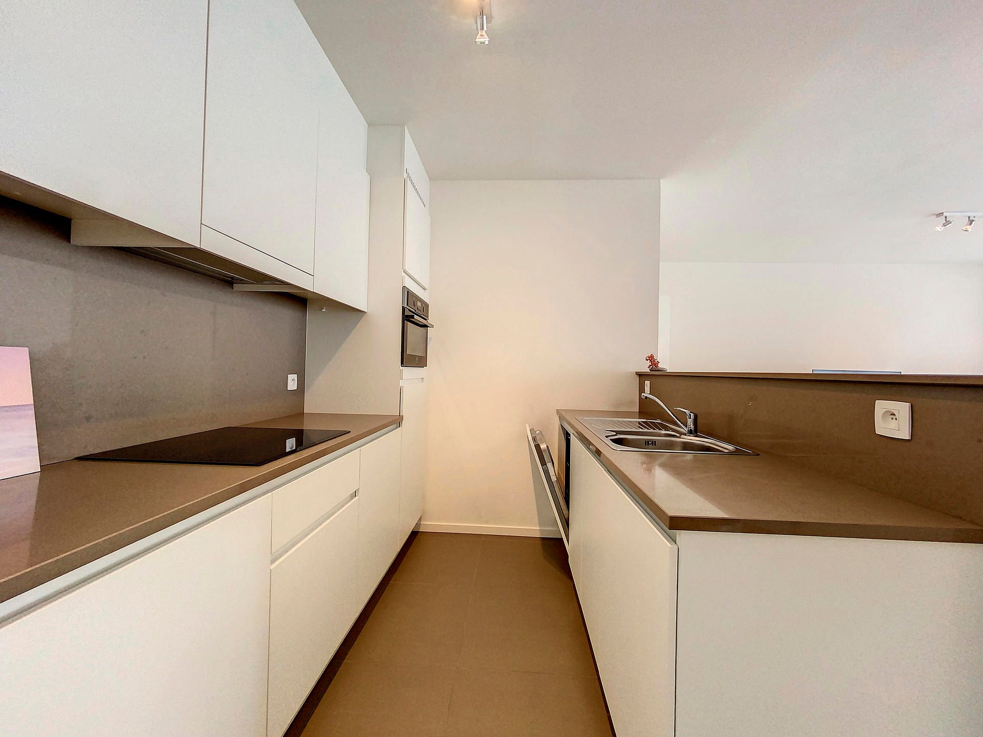 GEMEUBELD - modern appartement 107m² foto 3