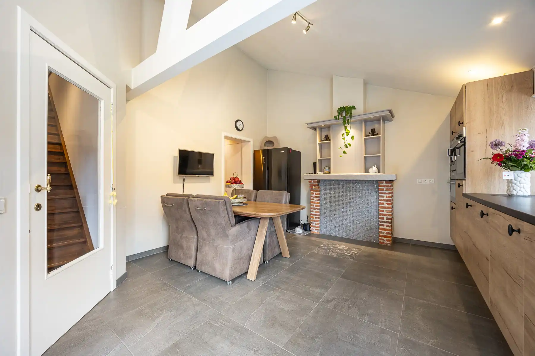 Charmant gerenoveerde woning met 3 à 4 slaapkamers in Beerse foto 8