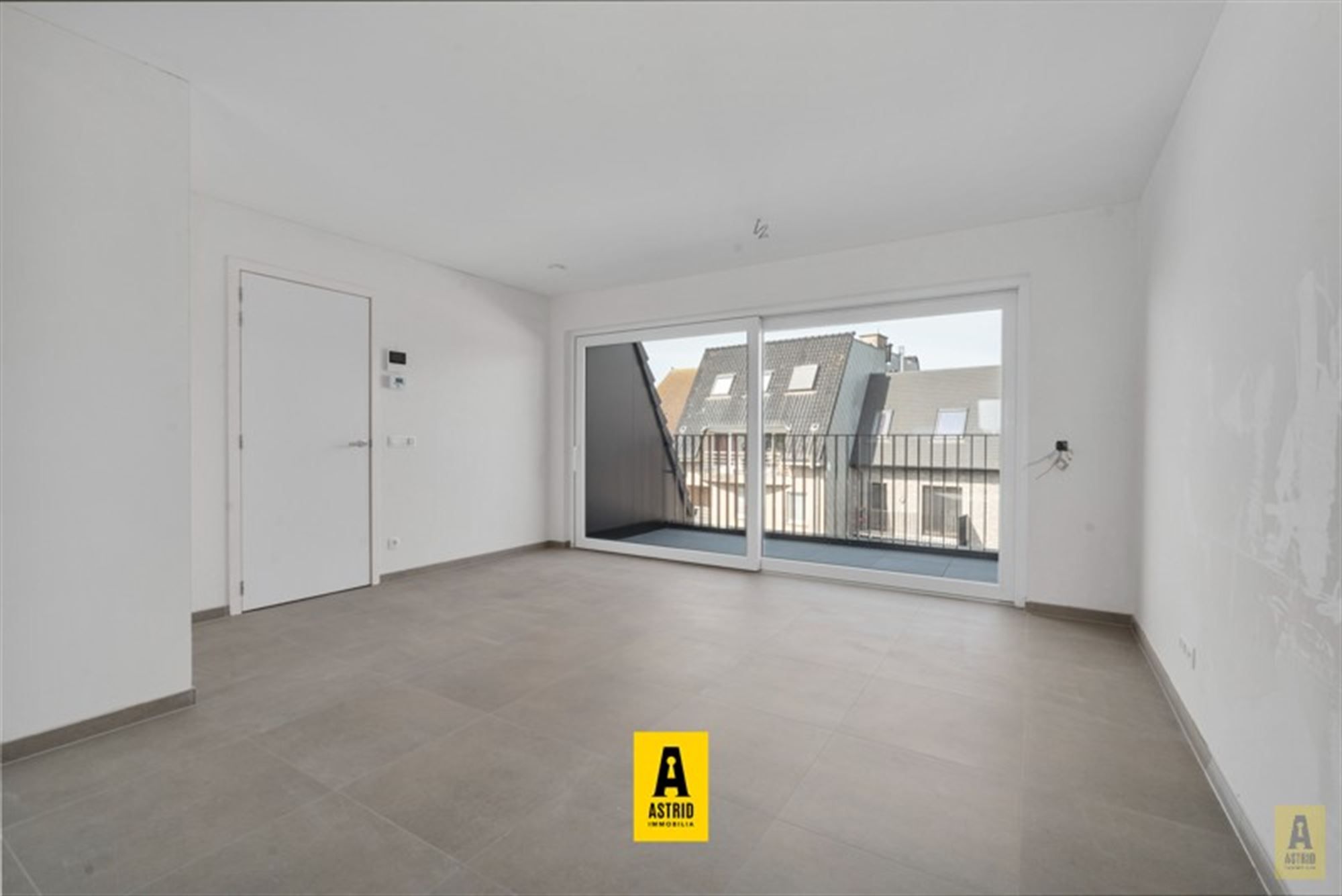 Ruim en zonnig nieuw appartement met mooie terrassen vlakbij zee! foto 8