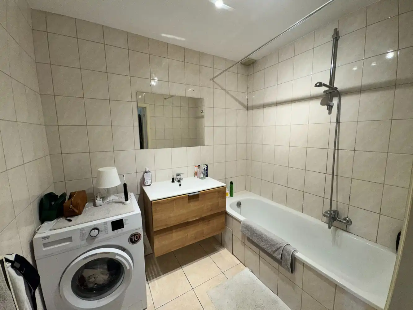 Te huur in het centrum van Zutendaal – Gelijkvloers appartement met garage en terras foto 5