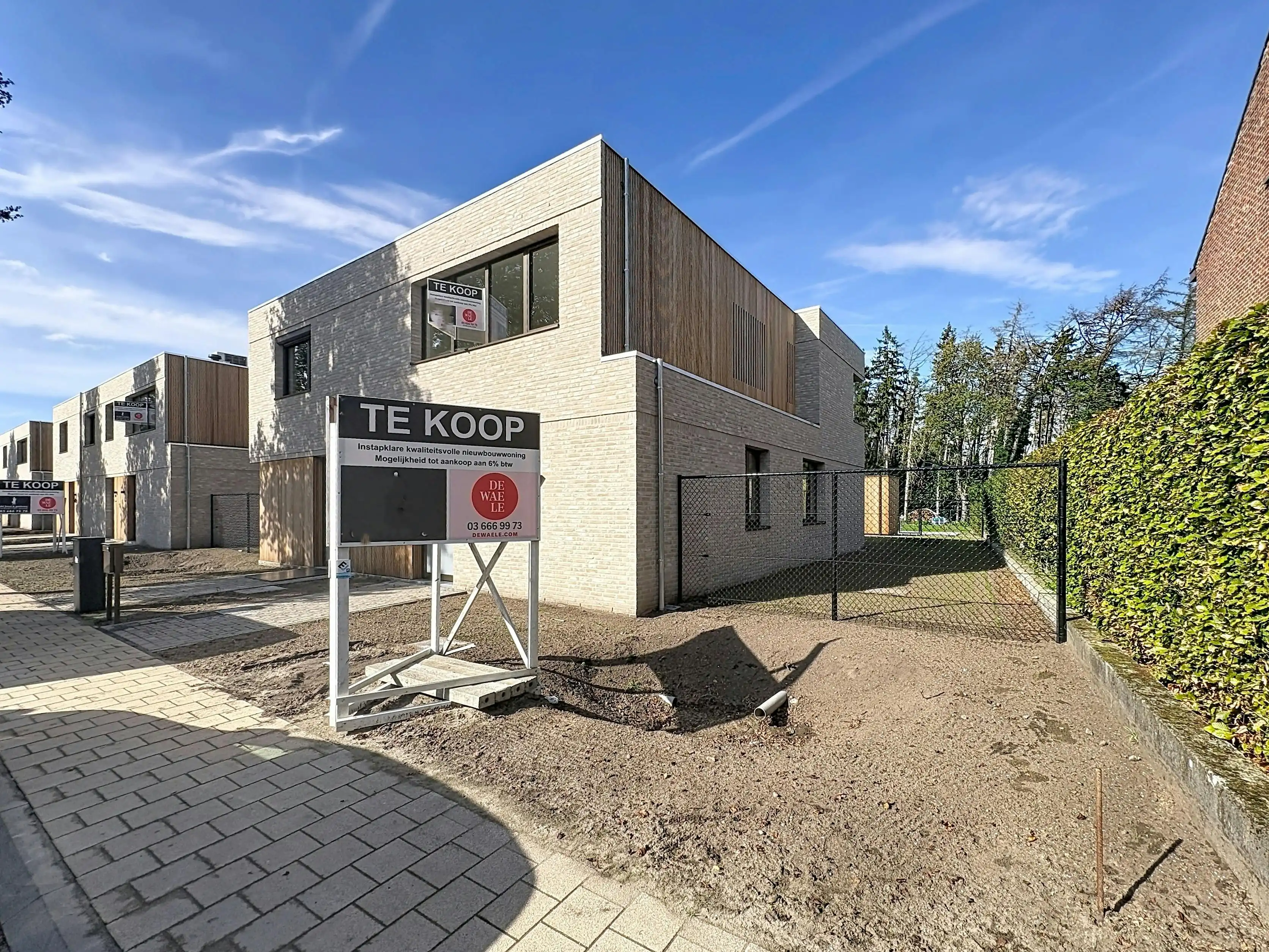 Nieuwbouwwoning te koop in Essen-Wildert! foto {{pictureIndex}}