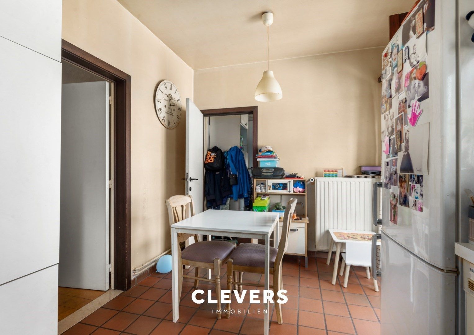 Zéér ruim en energiezuinig (B-label) appartement met 3 slaapkamers foto 12