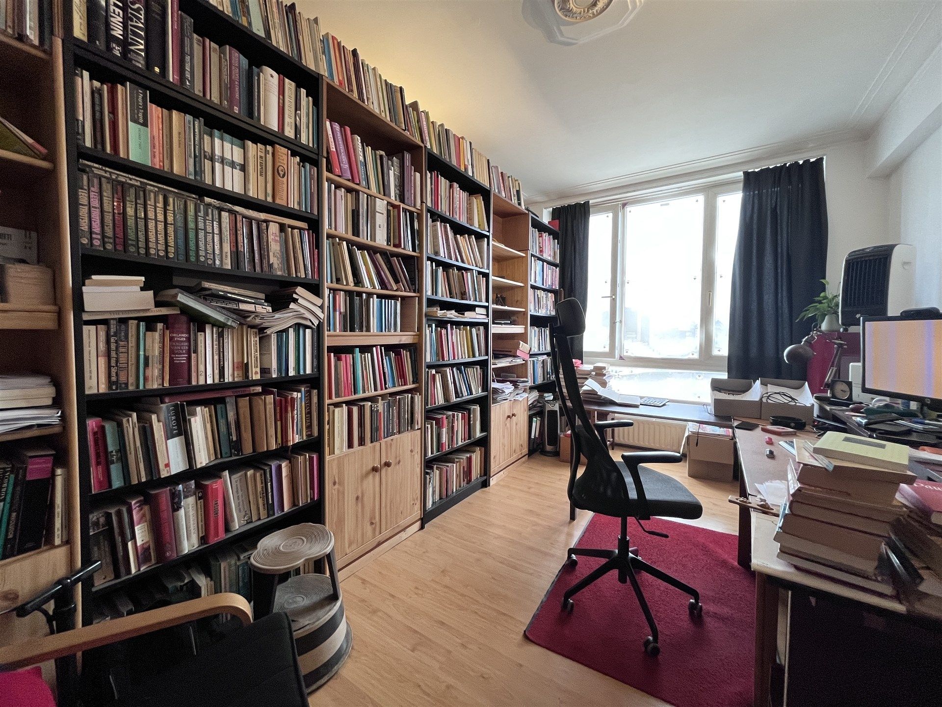 Mooi 2 slaapkamer appartement met veel lichtinval! foto 7