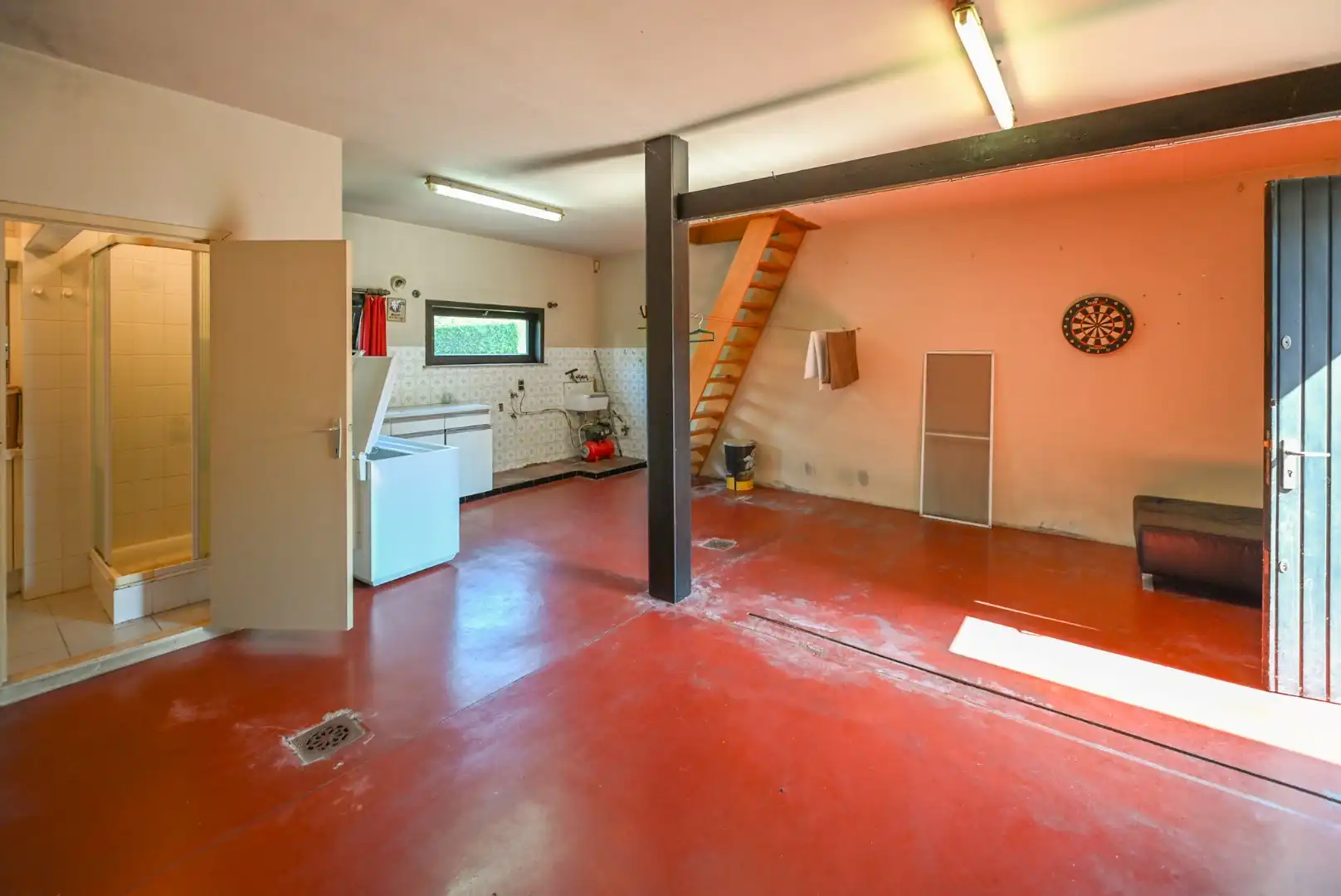 Gelijkvloerse ruime gezinswoning op 863 m2 met ruime garage  foto 18